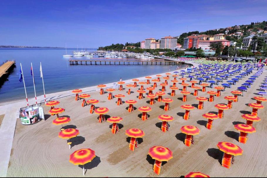 Maritime Deluxe Villa Portorož Exteriör bild